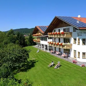 https://landhaus-maria.com-bavaria.com
